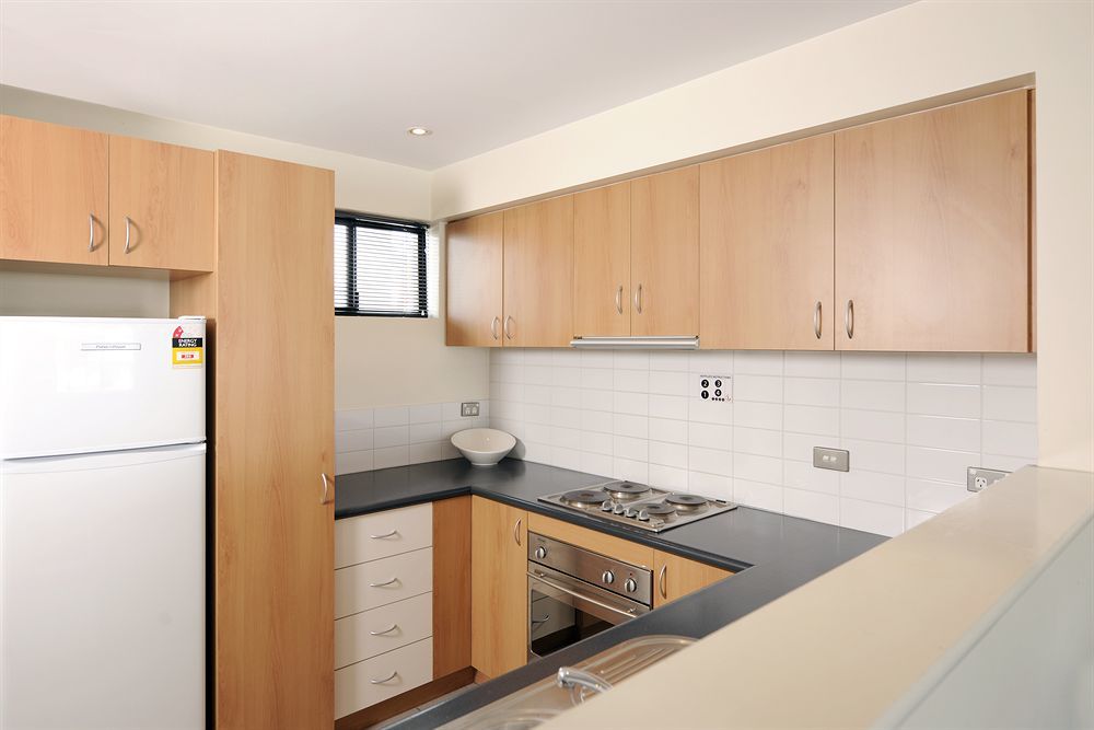 Assured Ascot Quays Apartment Hotel Perth Extérieur photo