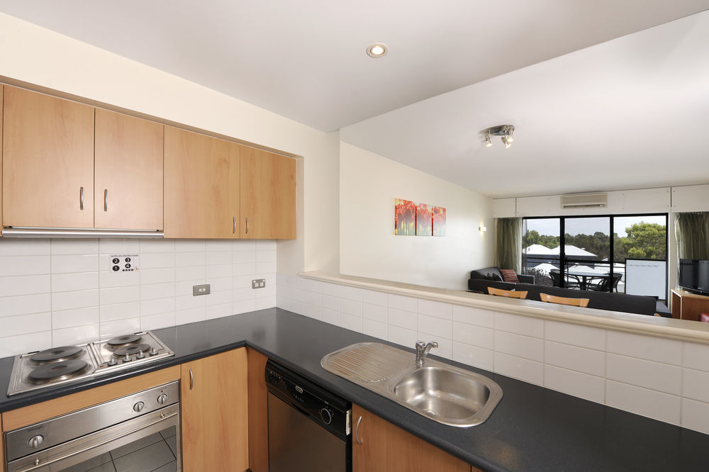 Assured Ascot Quays Apartment Hotel Perth Extérieur photo