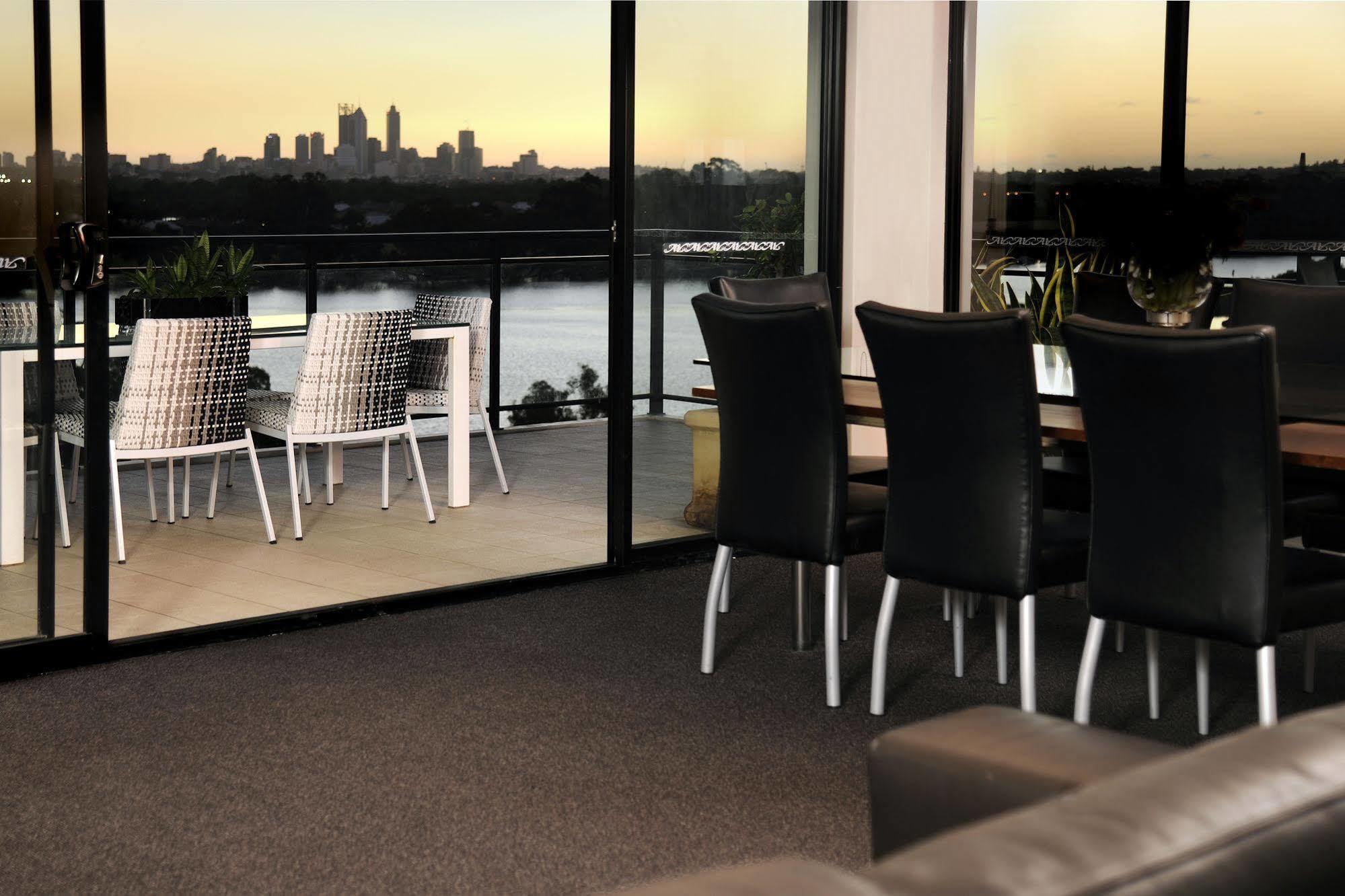 Assured Ascot Quays Apartment Hotel Perth Extérieur photo