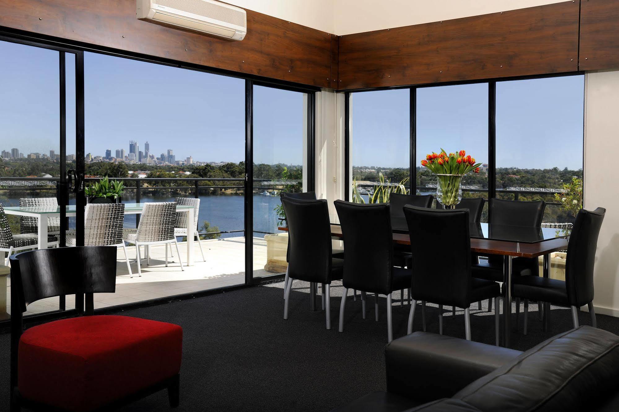 Assured Ascot Quays Apartment Hotel Perth Extérieur photo